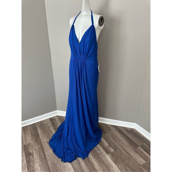 Vera Wang Bride Elodie Trailing Hem Gown - Picture 10 of 13